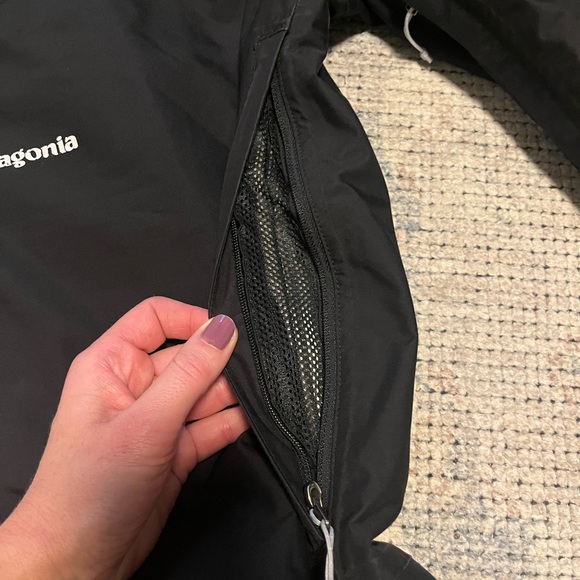 Women’s Patagonia Snow Pants, Small - Picture 3 of 12